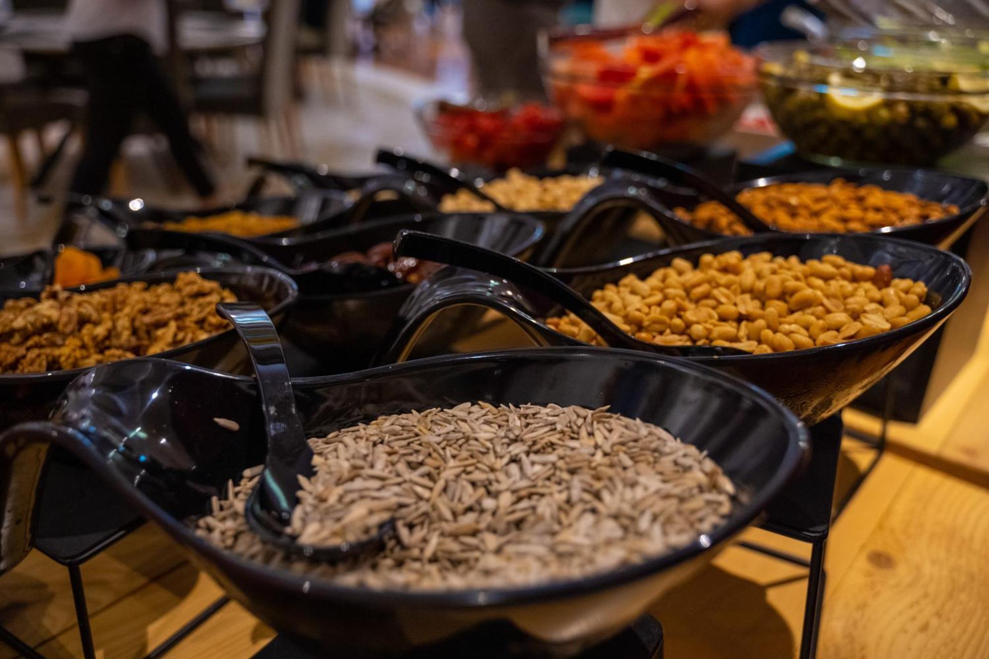 Bougainville Bay Hotel Sarandë 외부 사진 Sesame seeds