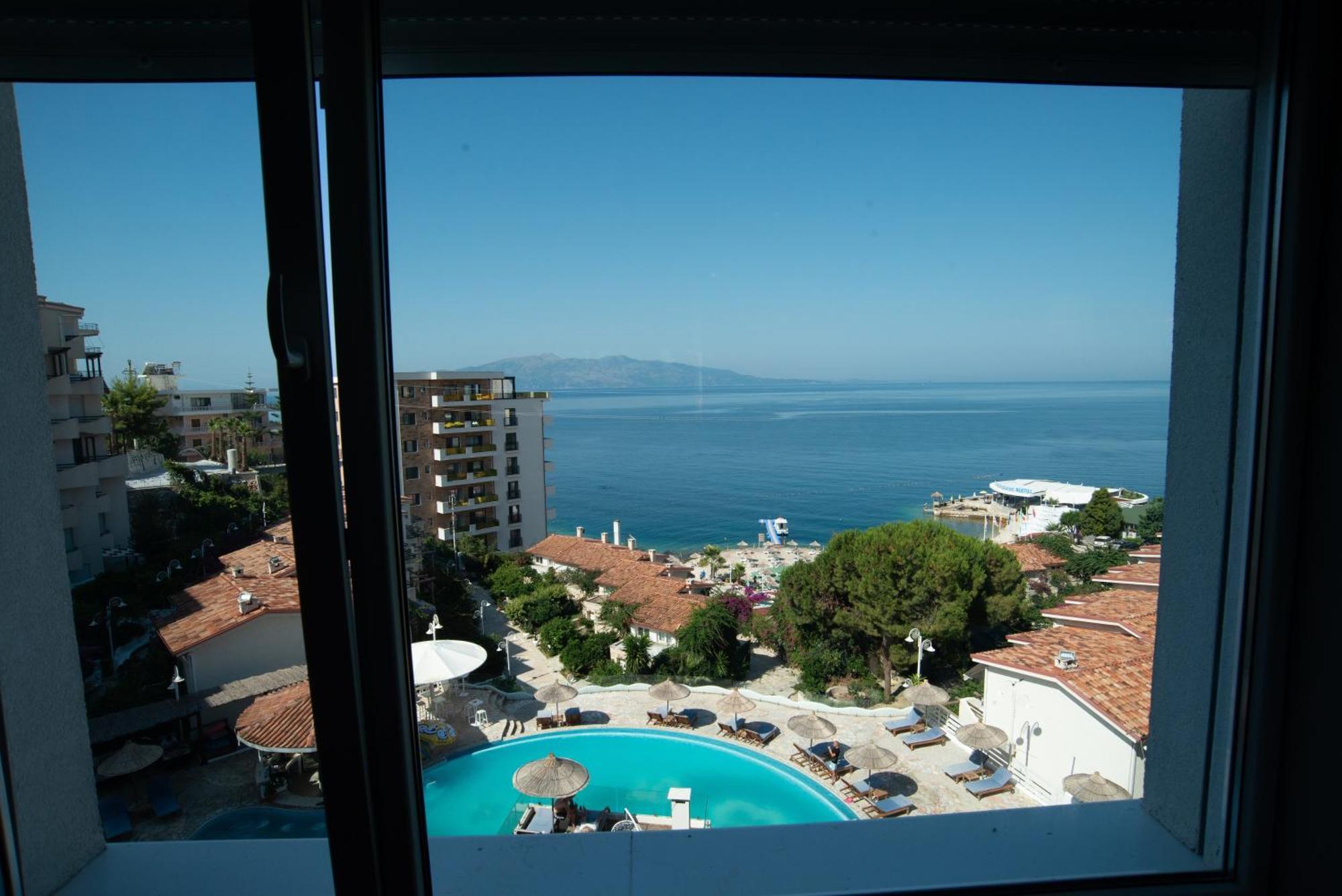 Bougainville Bay Hotel Sarandë 객실 사진