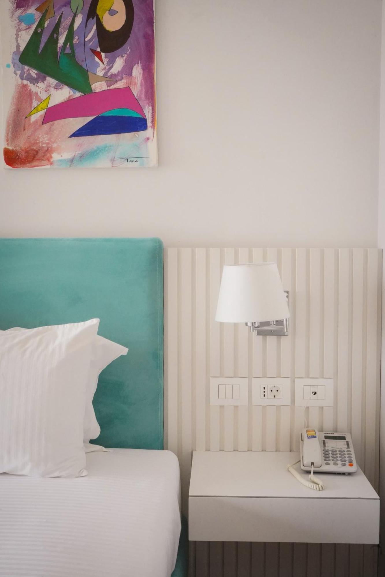 Bougainville Bay Hotel Sarandë 외부 사진