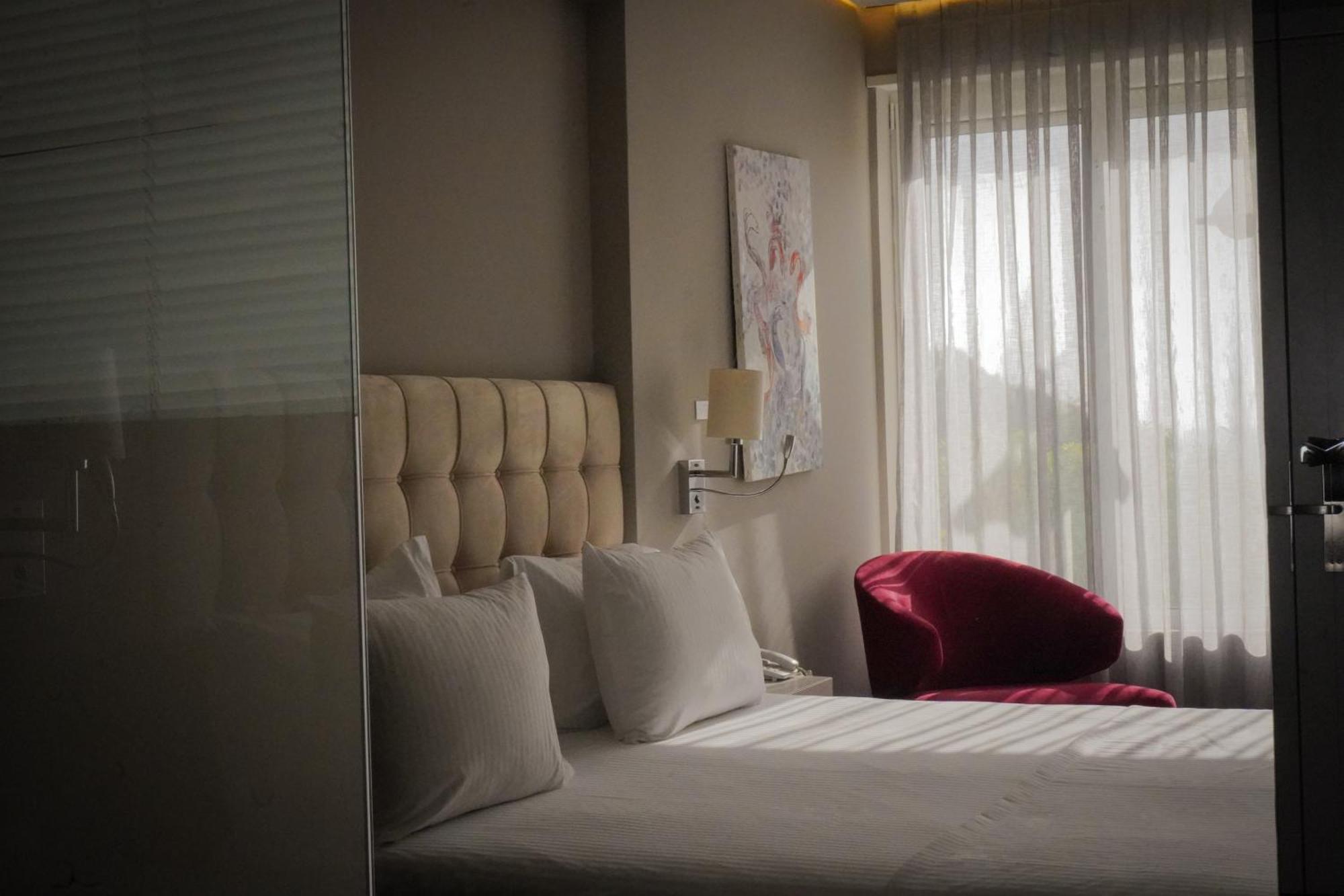 Bougainville Bay Hotel Sarandë 외부 사진