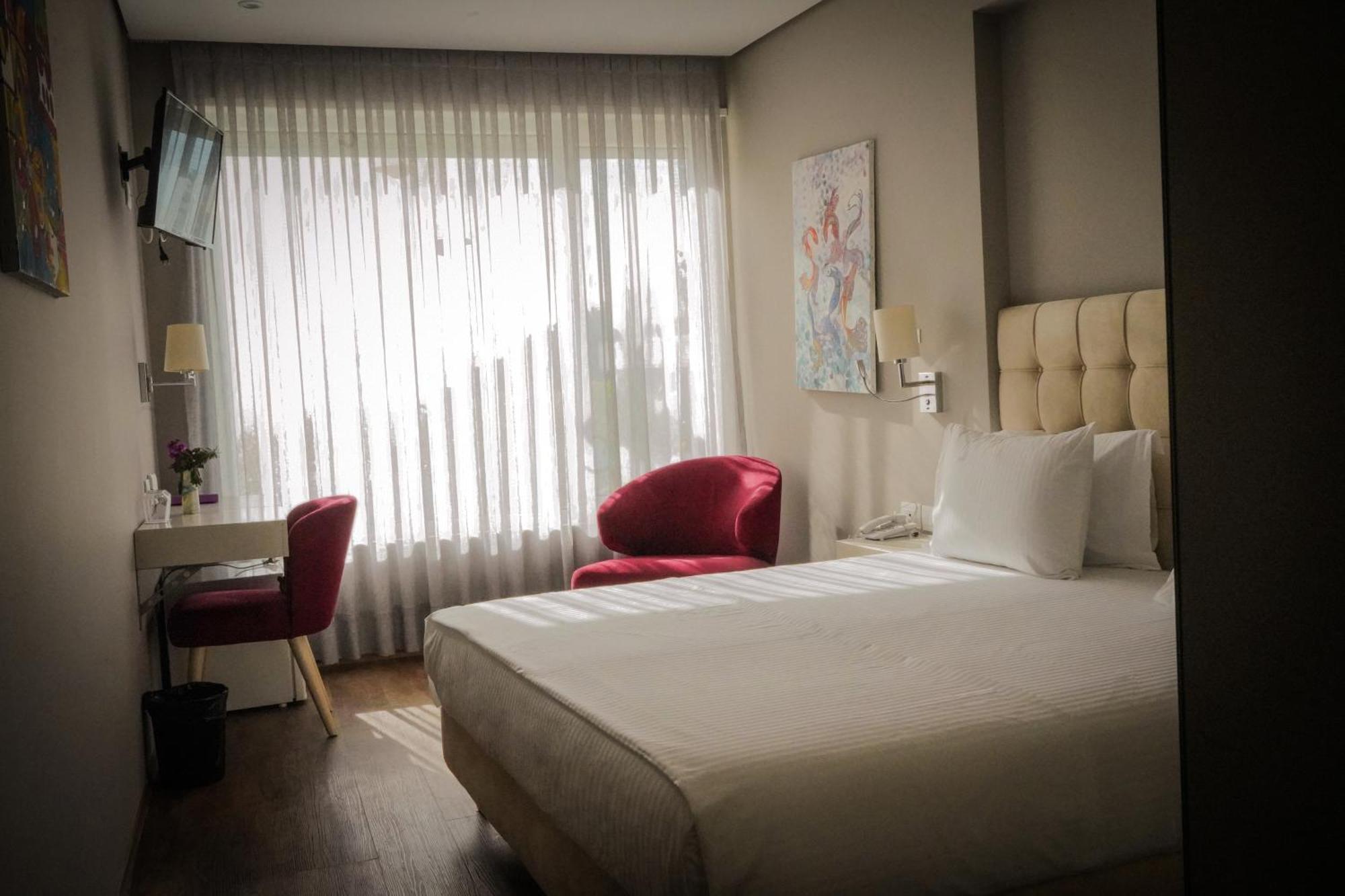 Bougainville Bay Hotel Sarandë 외부 사진