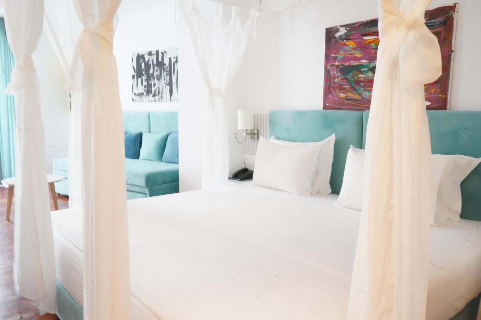 Bougainville Bay Hotel Sarandë 외부 사진